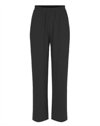 Phillipa Edviwa Bukser